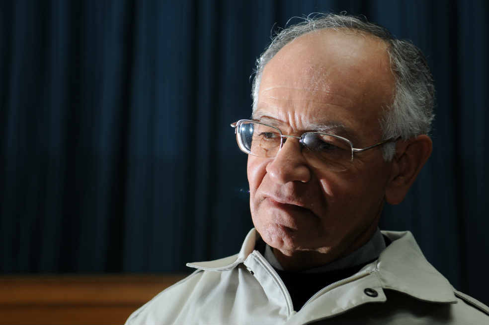 “Quitarles la tierra a los negros de Urabá es como arrancarles la piel”: padre Javier Giraldo