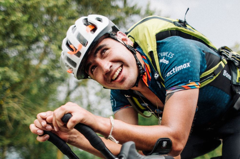 De Tenjo a Riohacha en bicicleta: un récord por la niñez