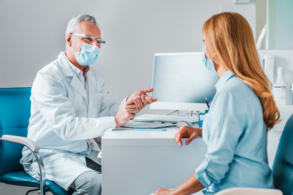 Distonía: la enfermedad neurológica relacionada al Parkinson, conoce si la padeces