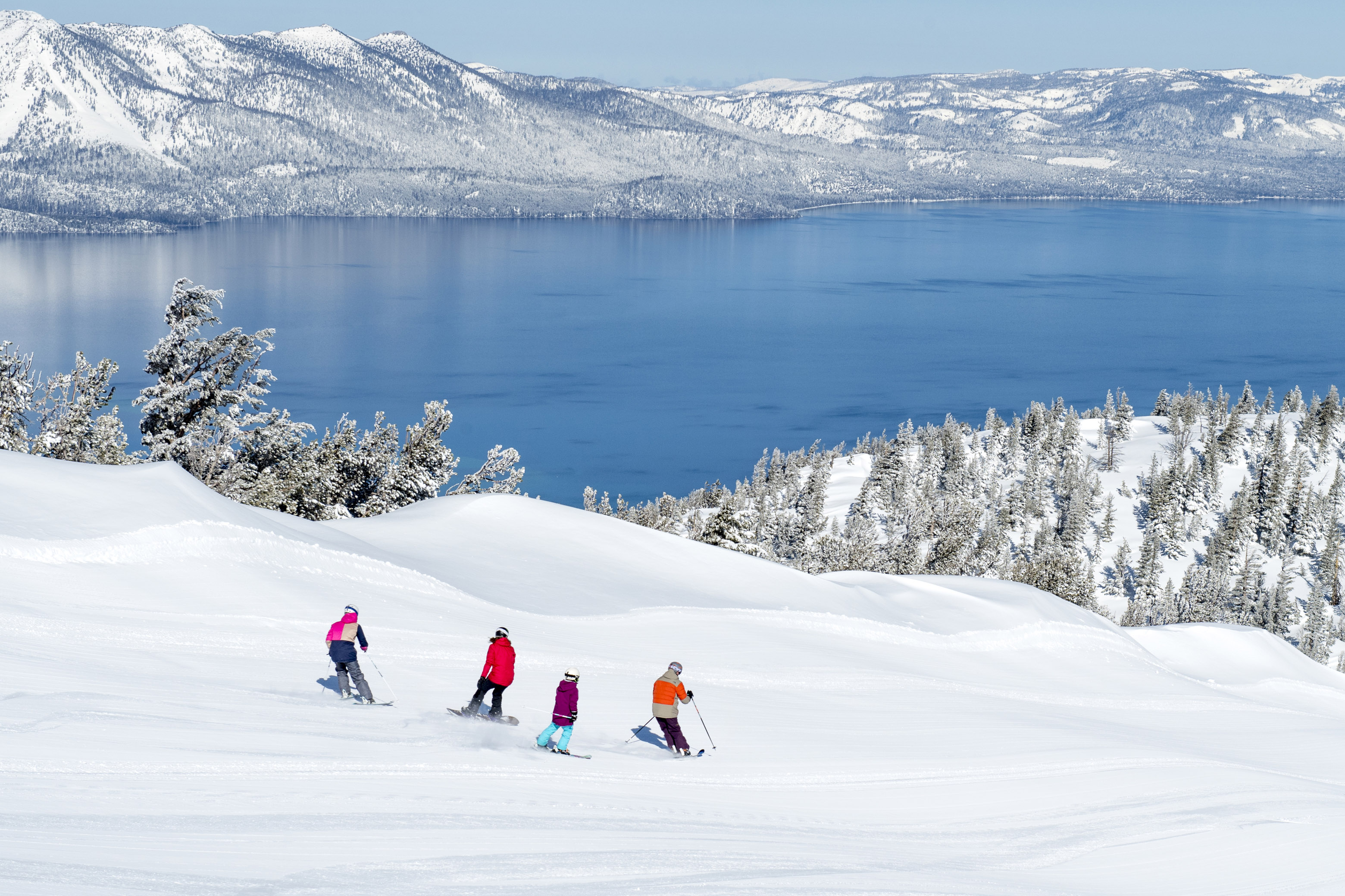Montañas icónicas y nieve: estos son los mejores destinos de esquí en Estados Unidos