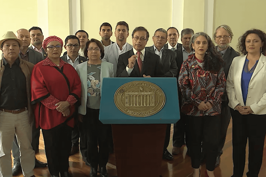 Fiscal no renunció por «Santrich», sino por Odebrecht: Oposición le responde a Duque