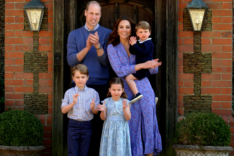 Problemas entre la familia real británica y no es por Harry ni Meghan