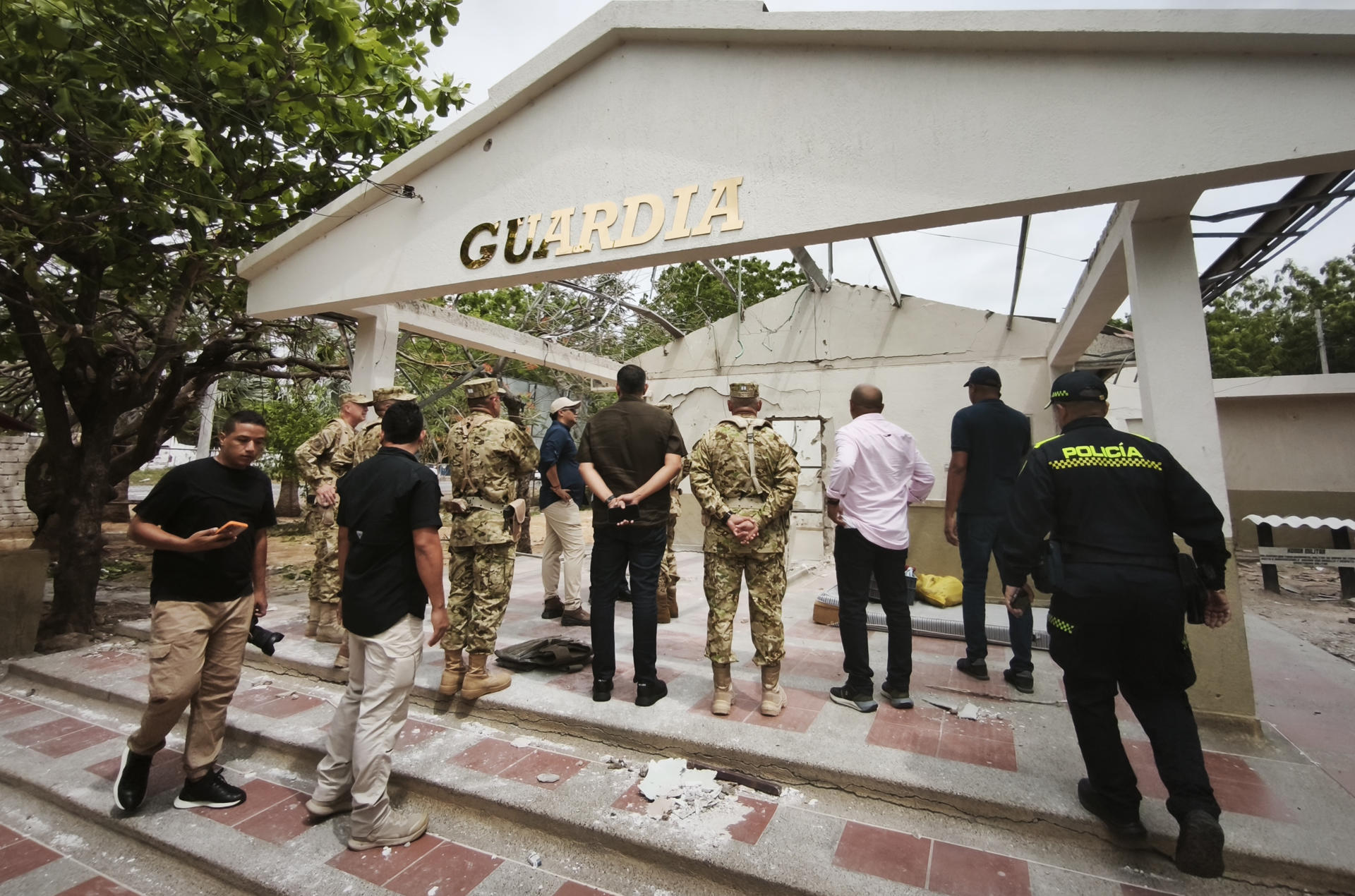 Mindefensa ofrece COP 200 millones por responsables de ataque a base militar en La Guajira