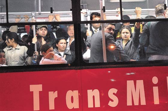 Distrito busca implementar cámaras de seguridad dentro de los buses de TransMilenio