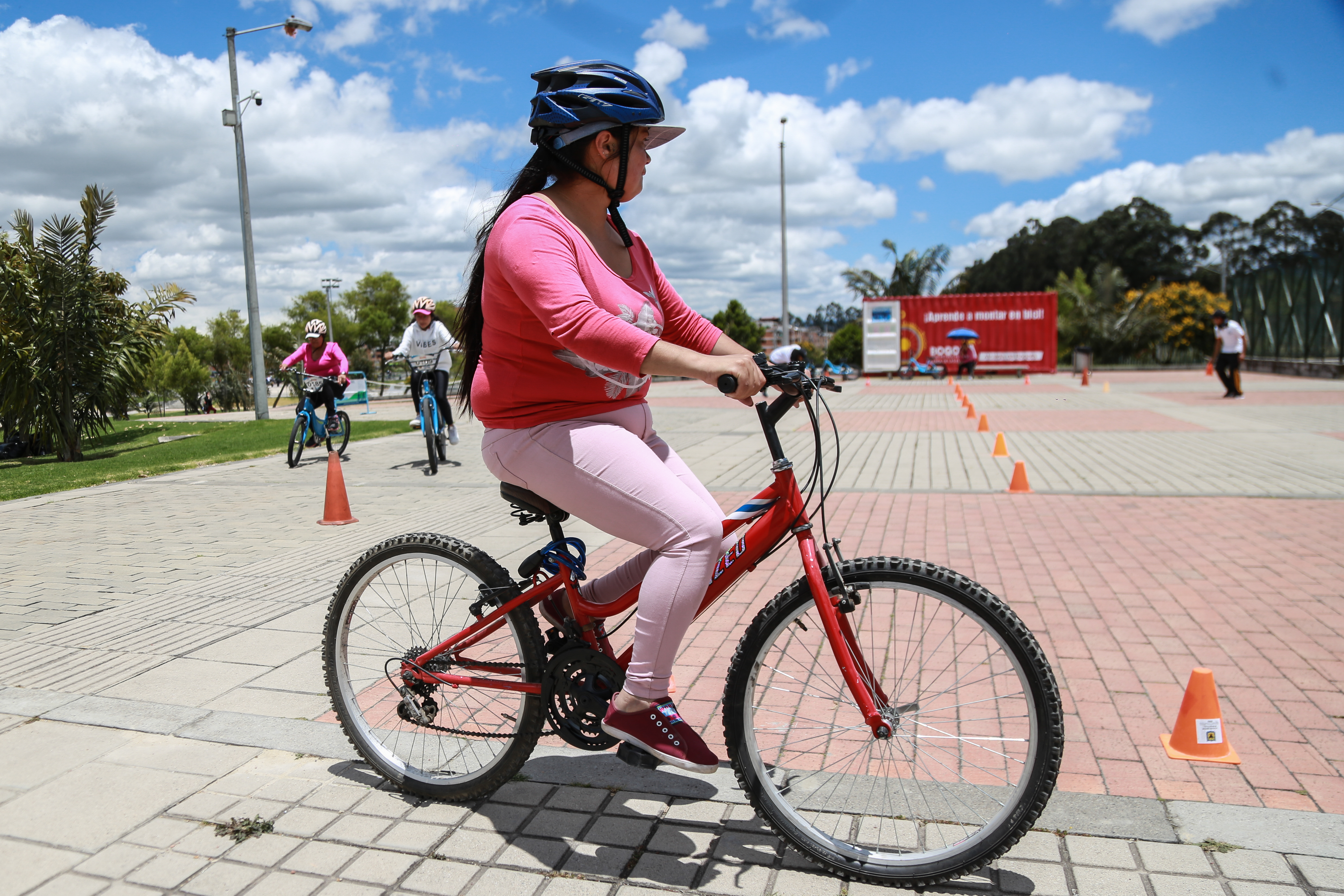 Aumentar la participación de mujeres en el deporte bogotano, el gran reto del IDRD