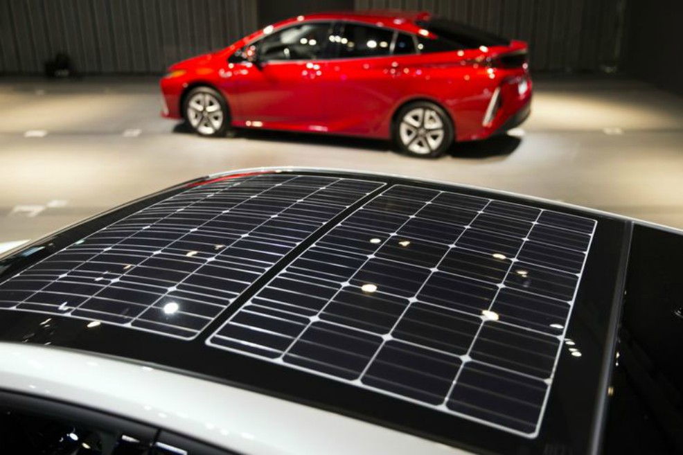 Panasonic busca poner paneles solares en los techos de los autos