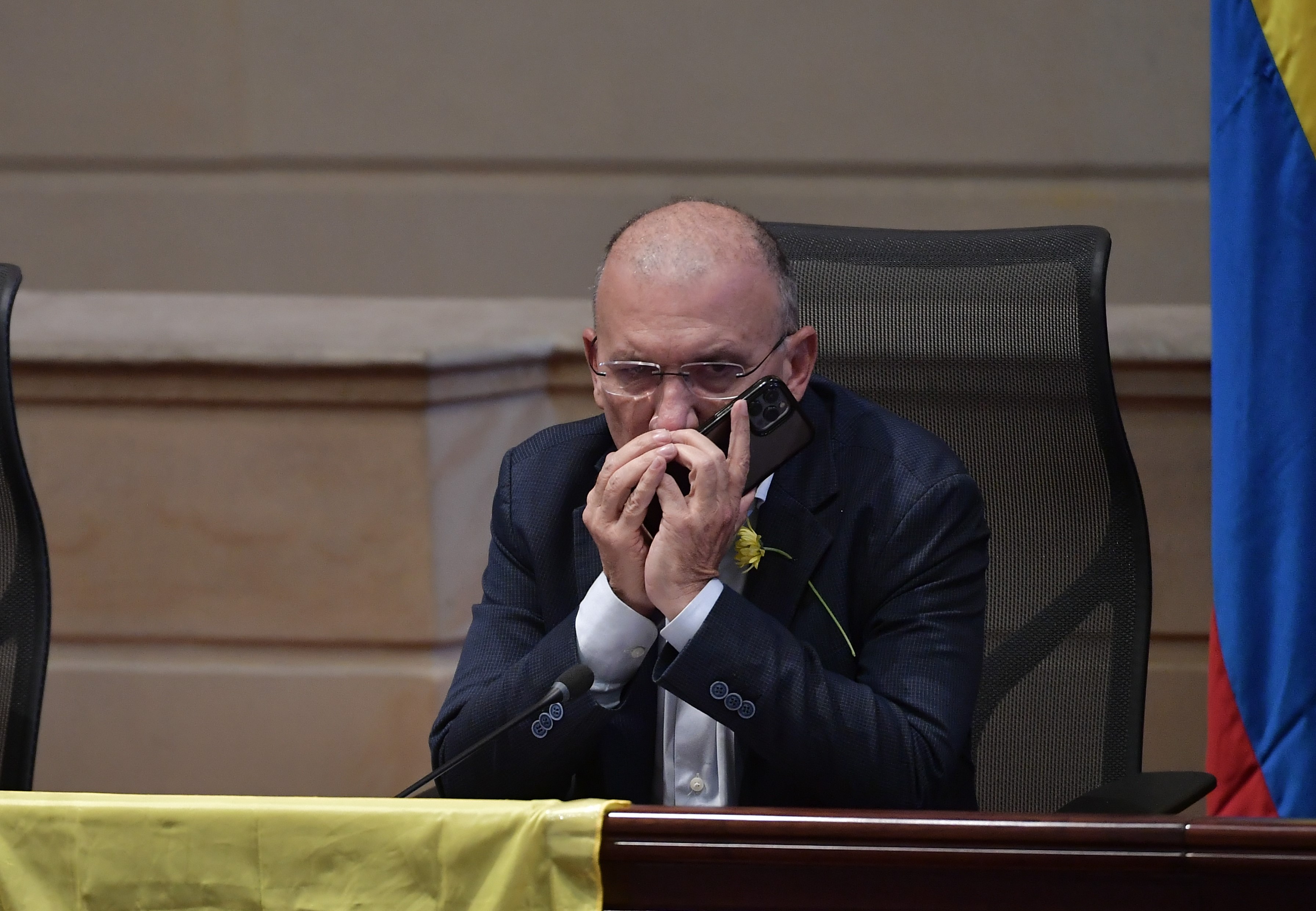 “Lo malo de las redes sociales son las bodegas fanáticas”: Roy Barreras