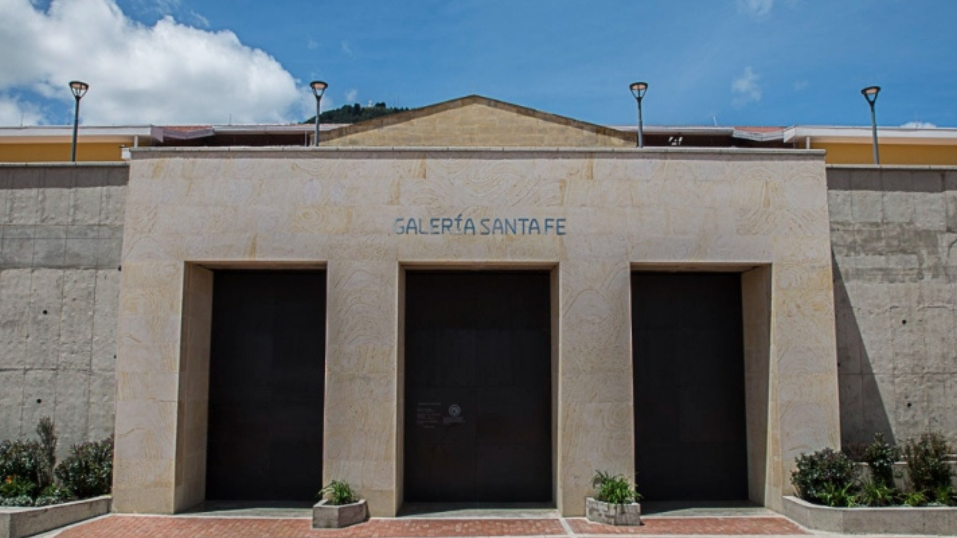 Galería Santa Fe reabre sus puertas con dos destacadas exposiciones