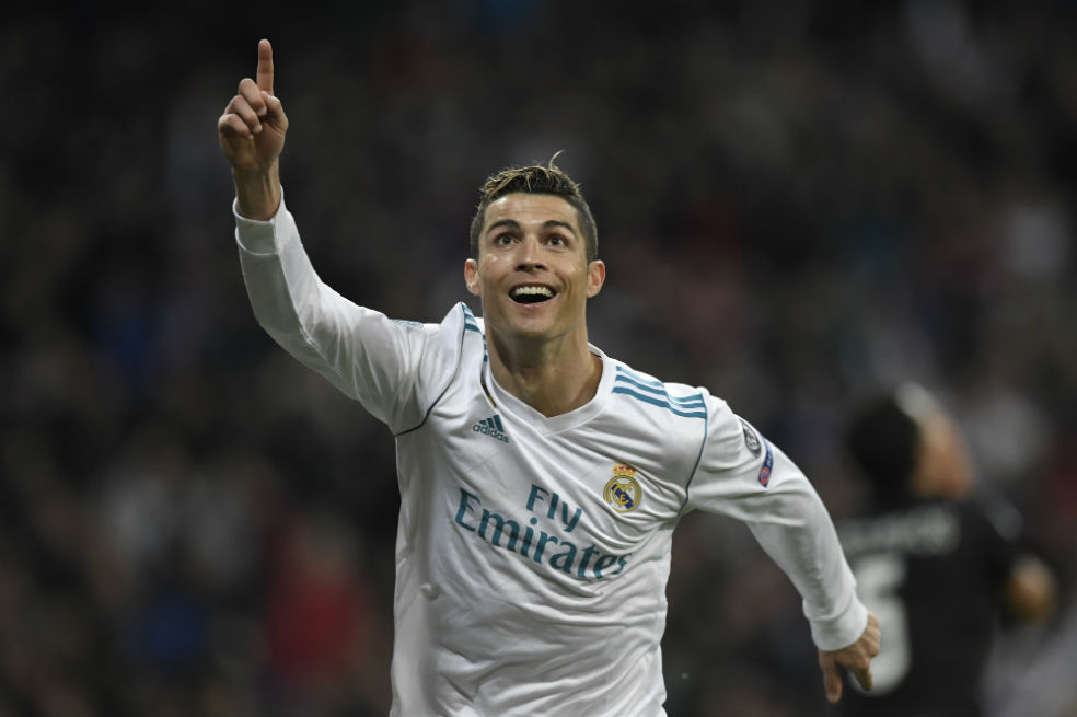 Real Madrid remontó y se acerca a cuartos de Champions