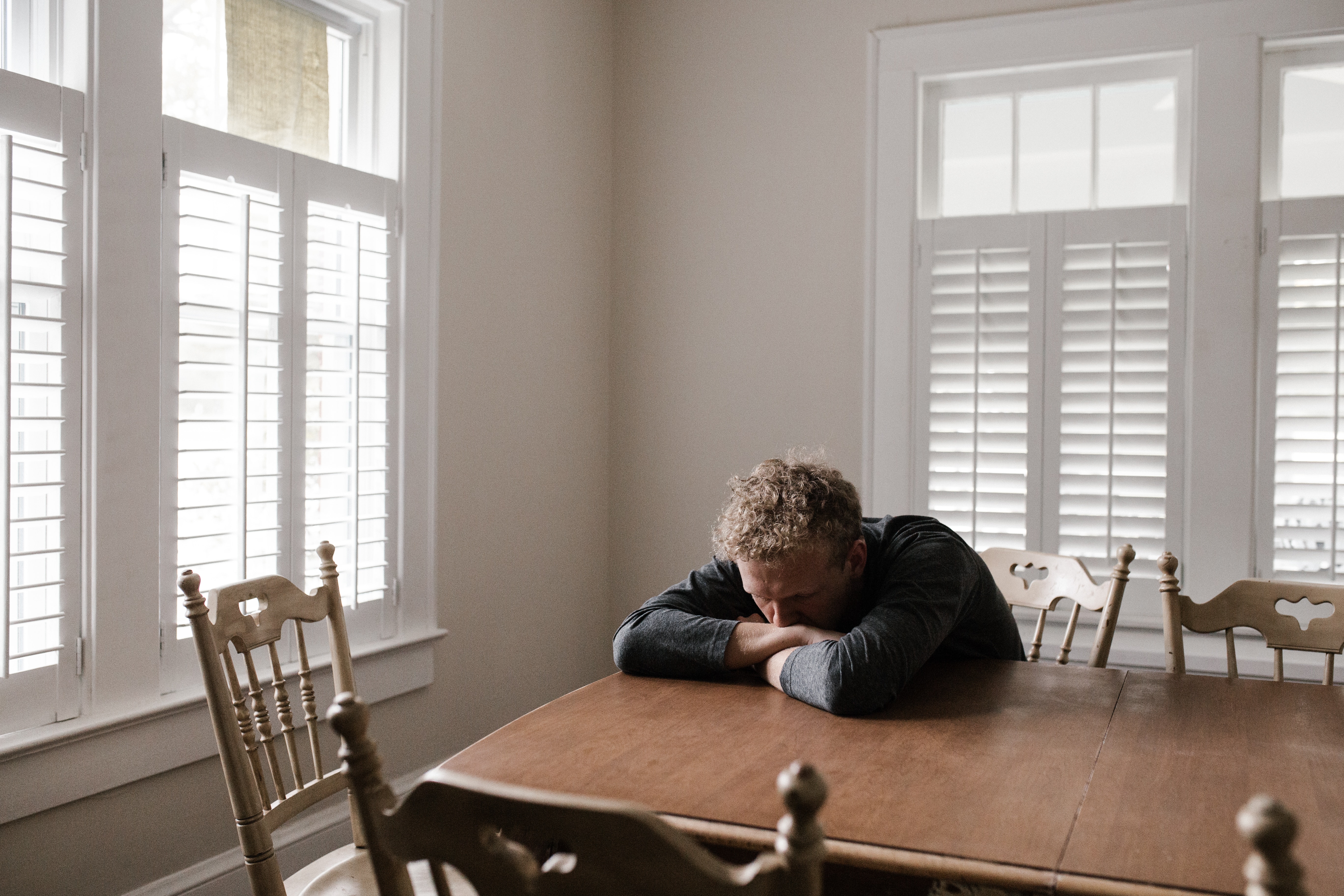 La cantidad de luz que recibe en el día podría tener un impacto en su salud mental