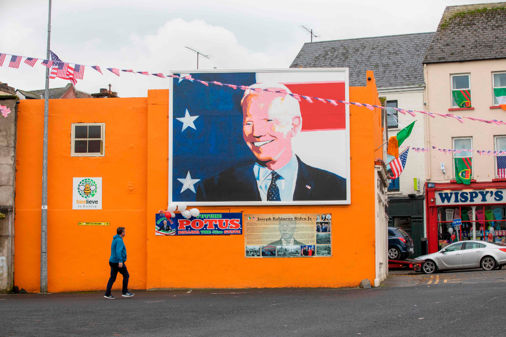 Así es Ballina, la localidad irlandesa de los antepasados de Joe Biden