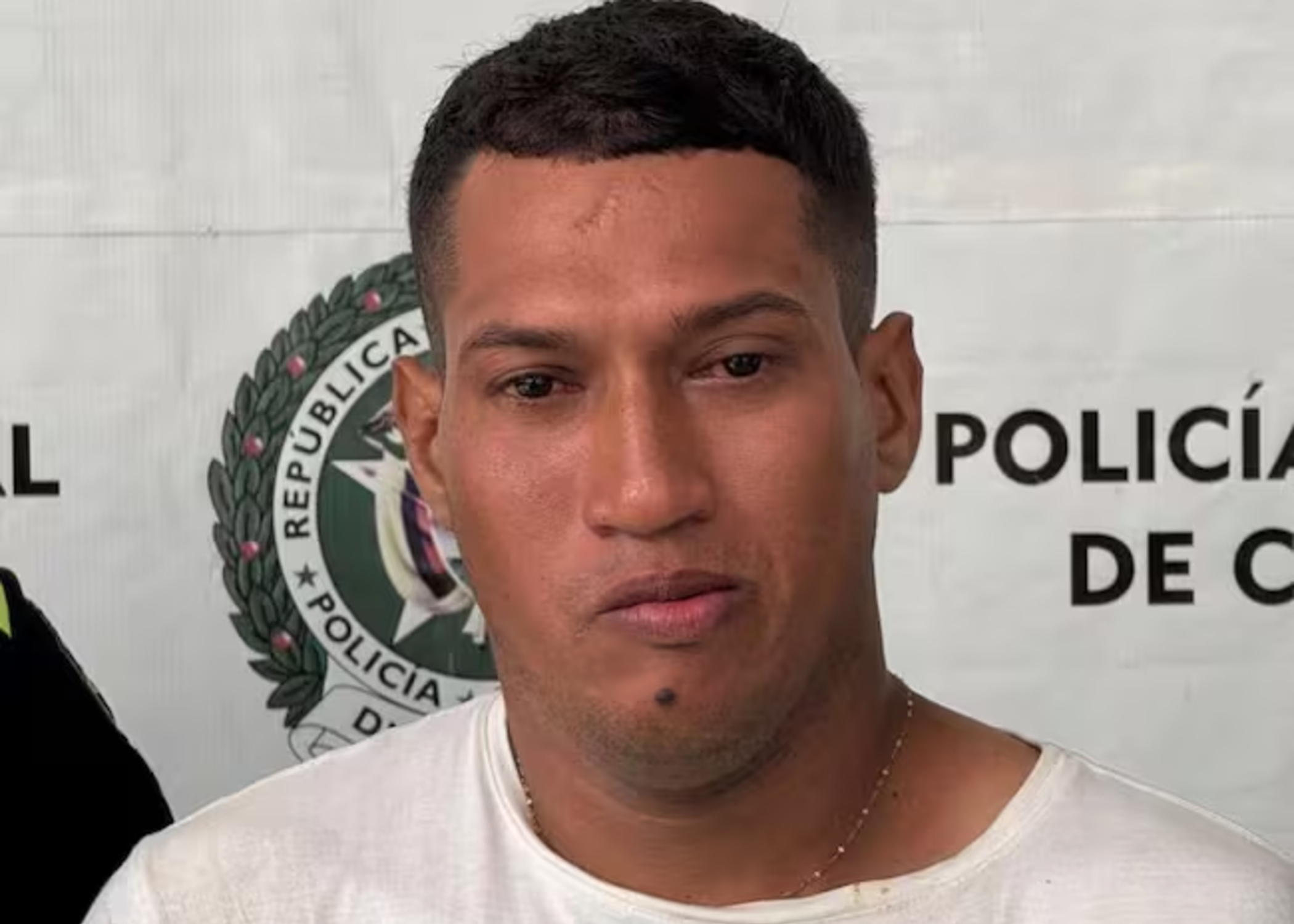 Tras preacuerdo, condenan al hombre que asesinó a su expareja en la vía al Mar