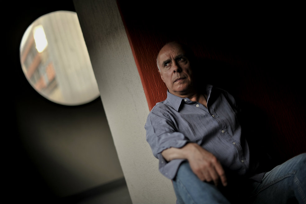 Ricardo Camacho, director del Teatro Libre, cuenta que la idea de fundarlo nació de un grupo teatral en los años 60. / Andrés Torres