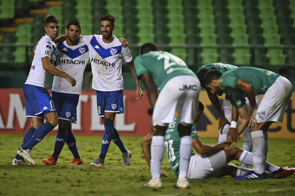 El Cali perdió 5-1 ante Vélez y quedó eliminado de la Copa Sudamericana