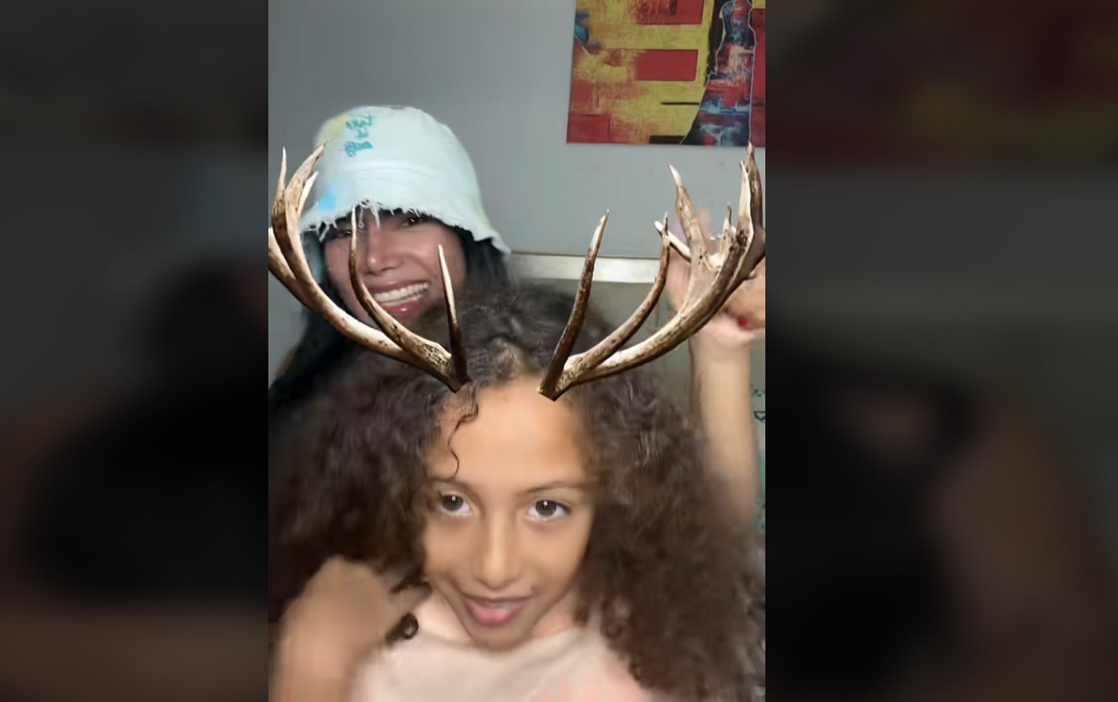 La Toxicosteña habló de sus hijos y su madre: “Me echó de la casa a los 15 años”