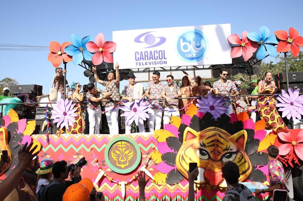El talento de Caracol Televisión y la revista Vea se tomaron el desfile más emblemático y simbólico del Carnaval de Barranquilla.