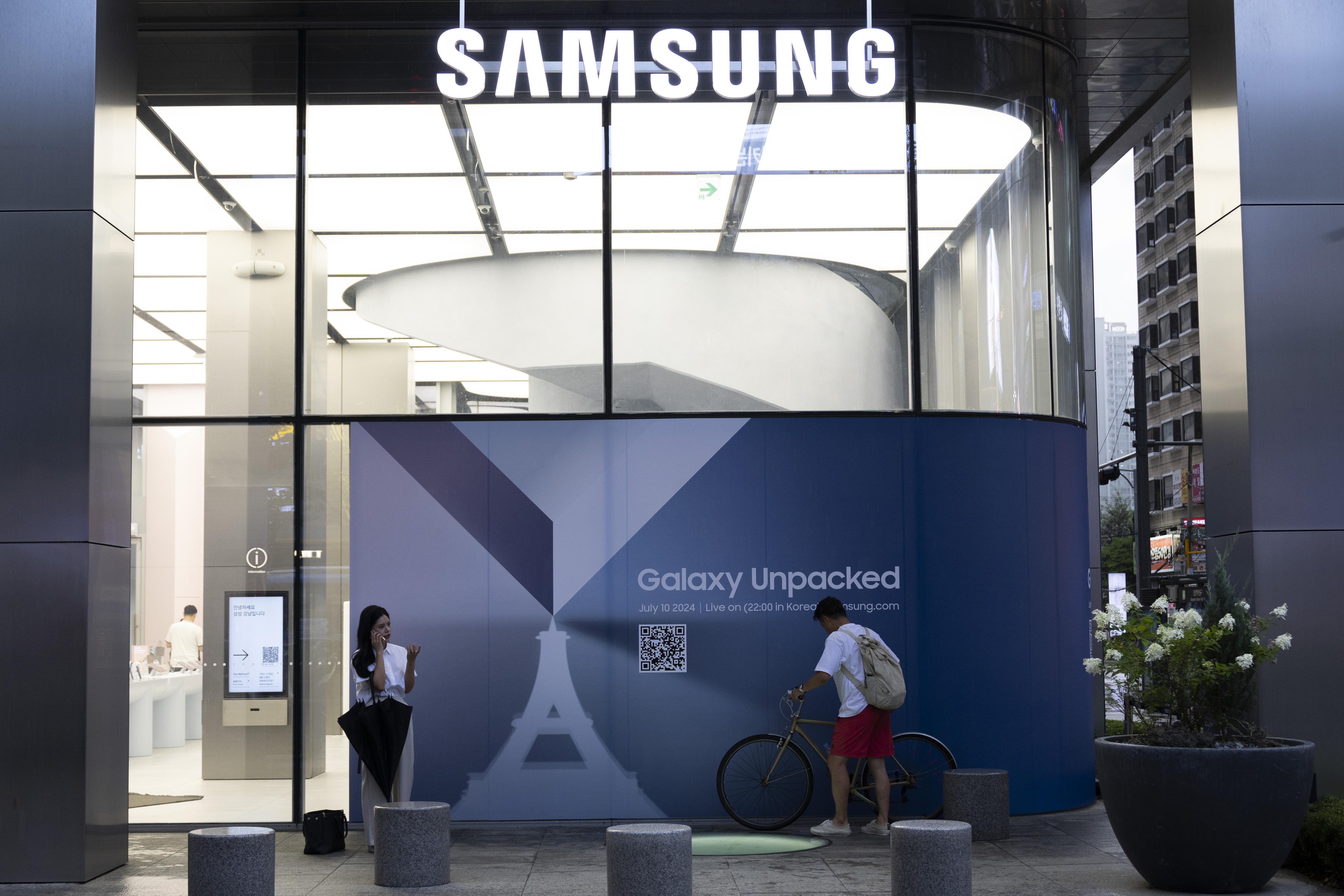 Samsung lanzó oficialmente su anillo inteligente y nuevos celulares desplegables