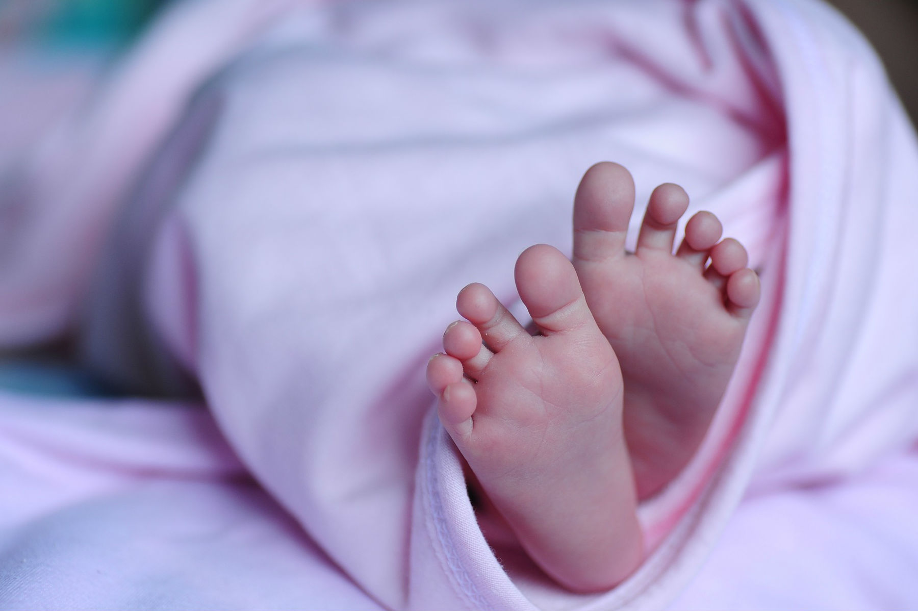 Bebé que fue enterrado vivo en Segovia murió por asfixia: Medicina Legal