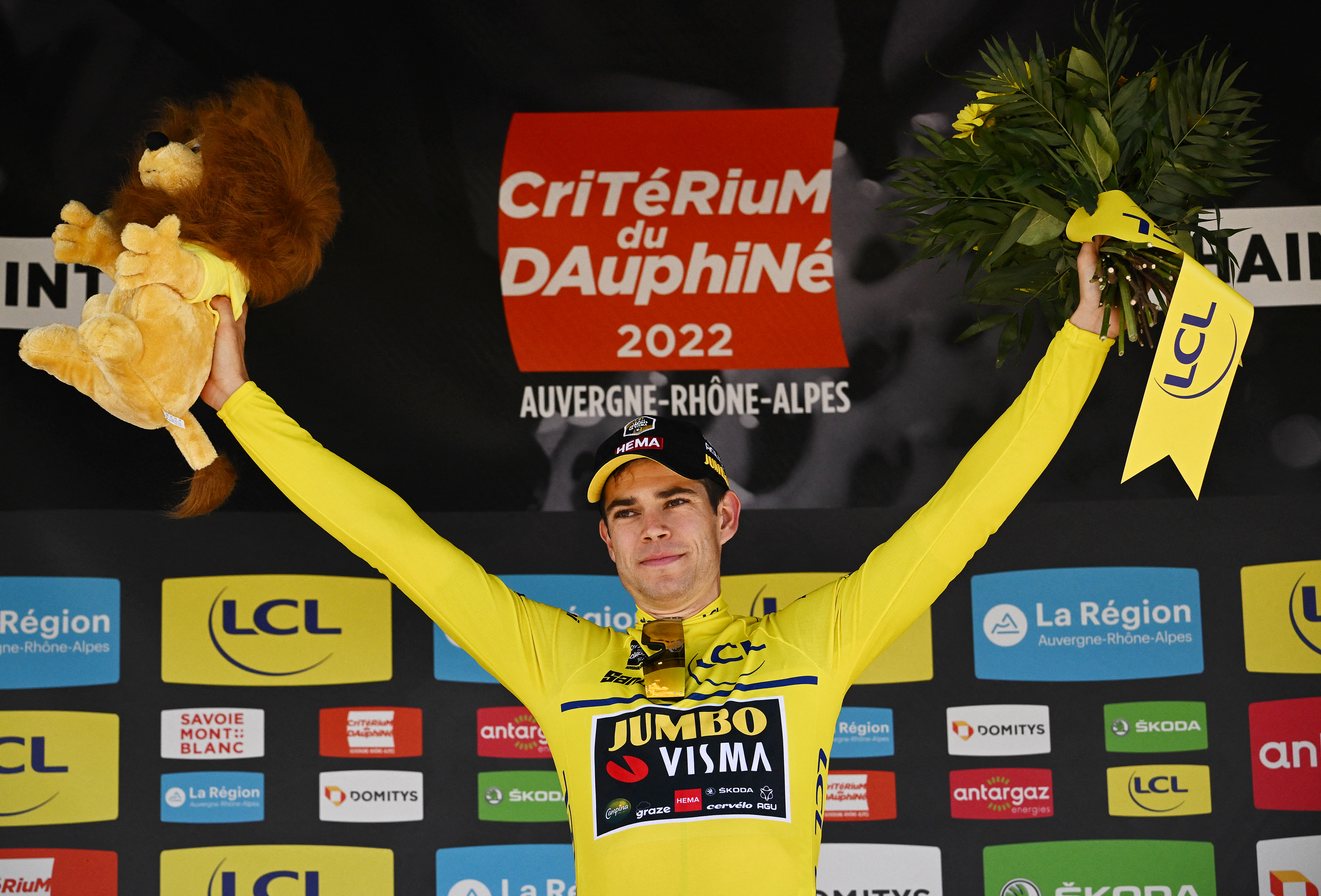 Wout Van Aert ganó la quinta etapa del Critérium Dauphiné y es más líder que nunca