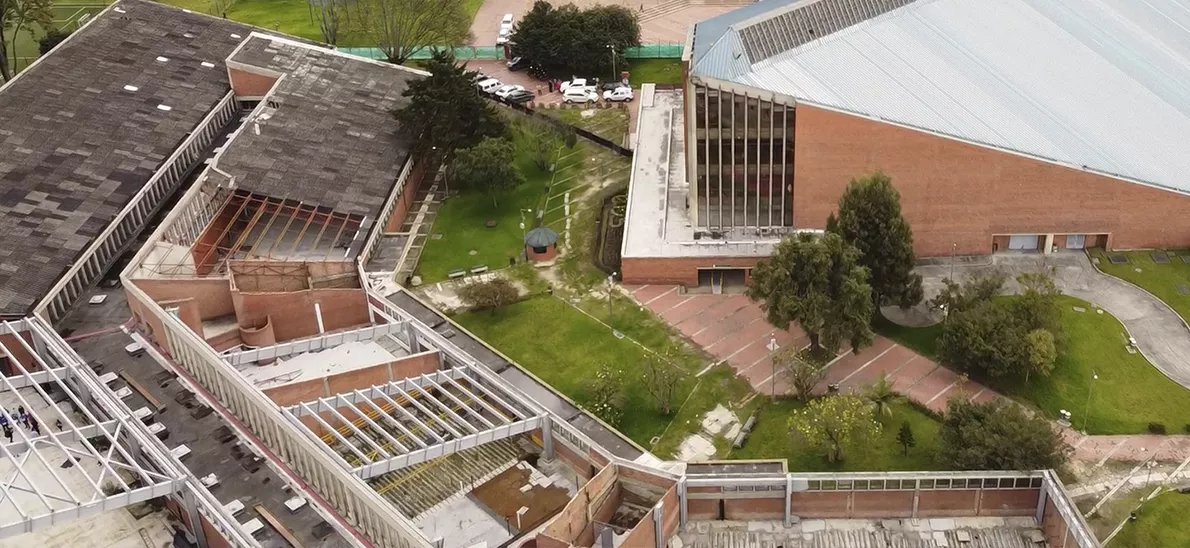 Tras 8 años de abandono, prometen reactivar obra en la Unidad Deportiva El Salitre