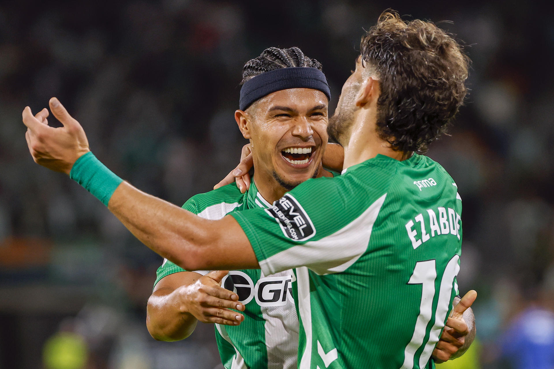 El Cucho sigue en racha: mire el gol de Juan Camilo Hernández en video