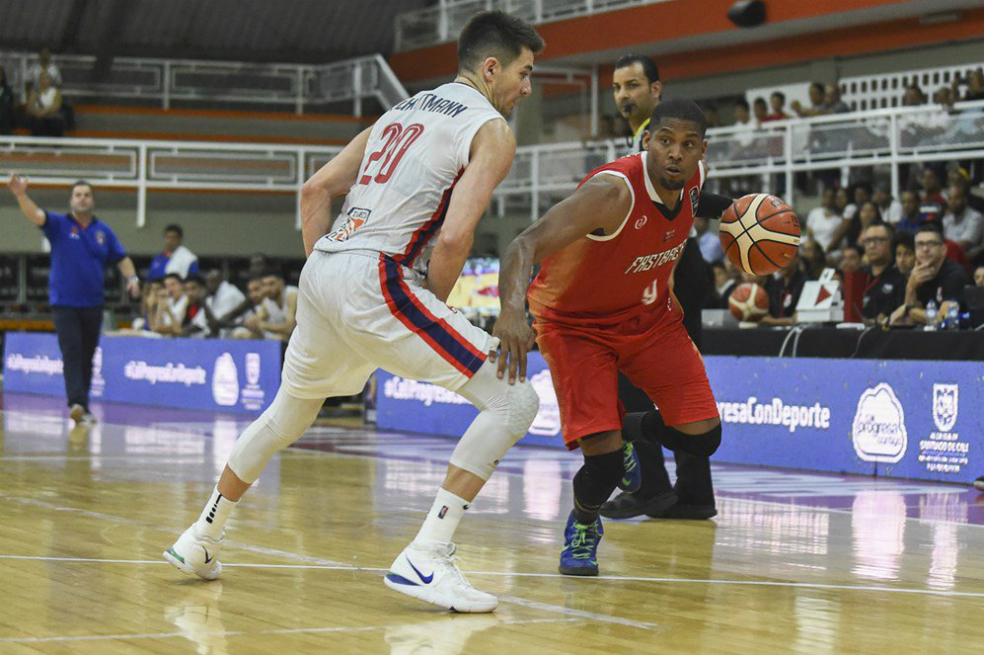 Warriors y Titanes, a semifinales del baloncesto Profesional