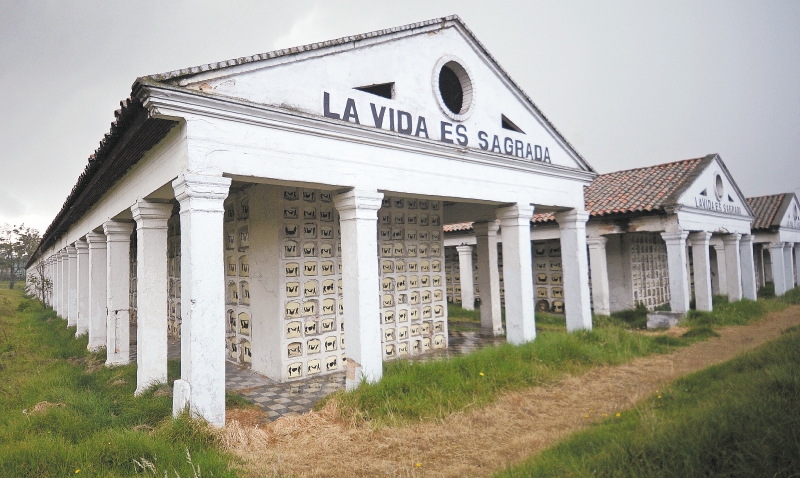 Una obra en riesgo de desaparecer en el Cementerio Central