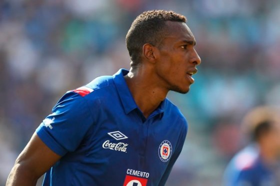 Amaranto Perea se resintió de una lesión en el partido ante el Tijuana