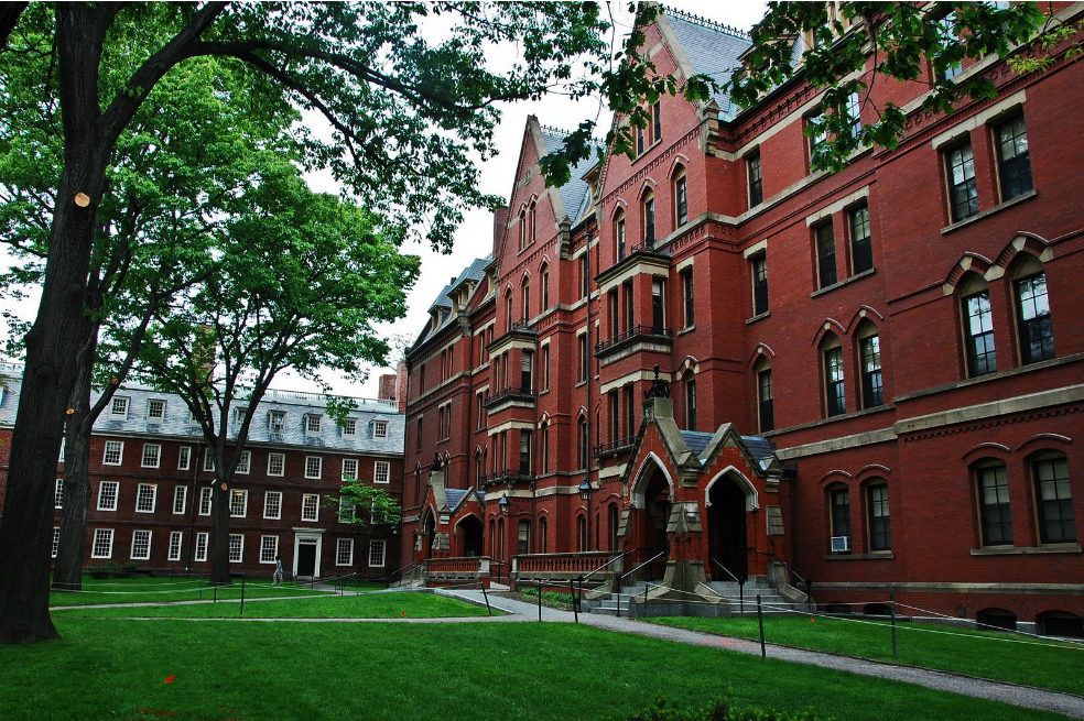 La U. de Harvard apoyó la esclavitud. Ahora quiere resarcirse con US $100 millones
