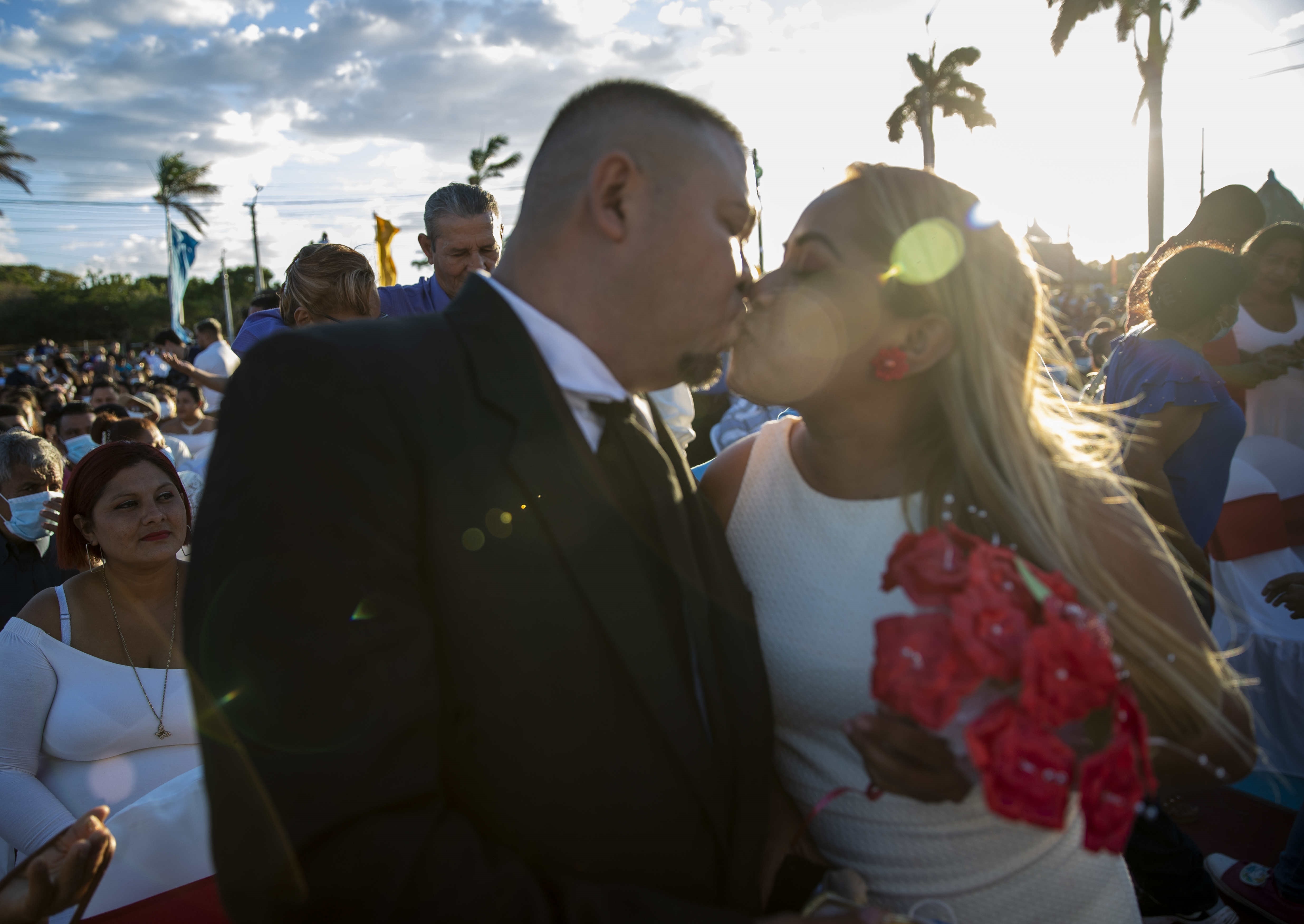 ¿Licencia laboral remunerada de 3 días para empleados que contraigan matrimonio?