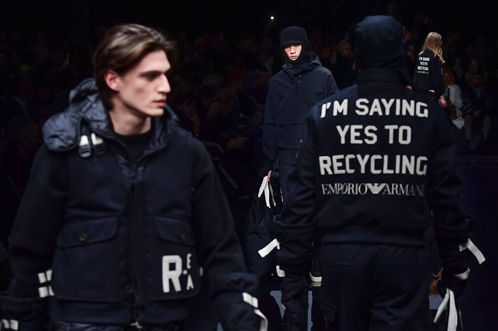 Tejidos reciclados y antiguos oficios en la Semana de la moda masculina de Milán
