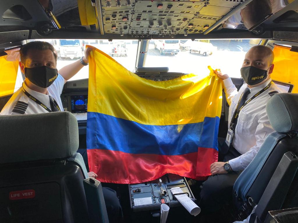 Despegan primeros vuelos comerciales internacionales tras cuarentena