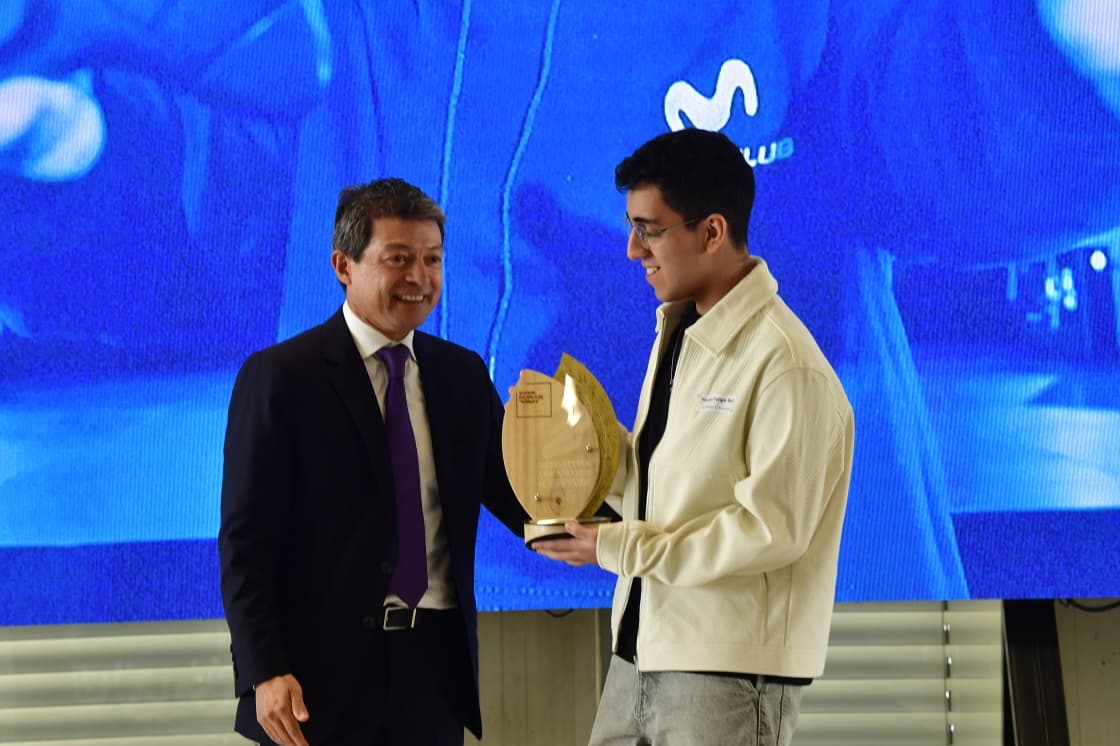 "Sorumi", primer deportista en ganar el galardón a "gamer" del año.