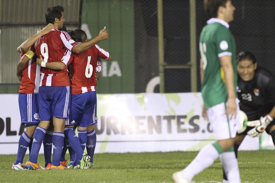 Paraguay goleó y salió del fondo de la tabla de las eliminatorias