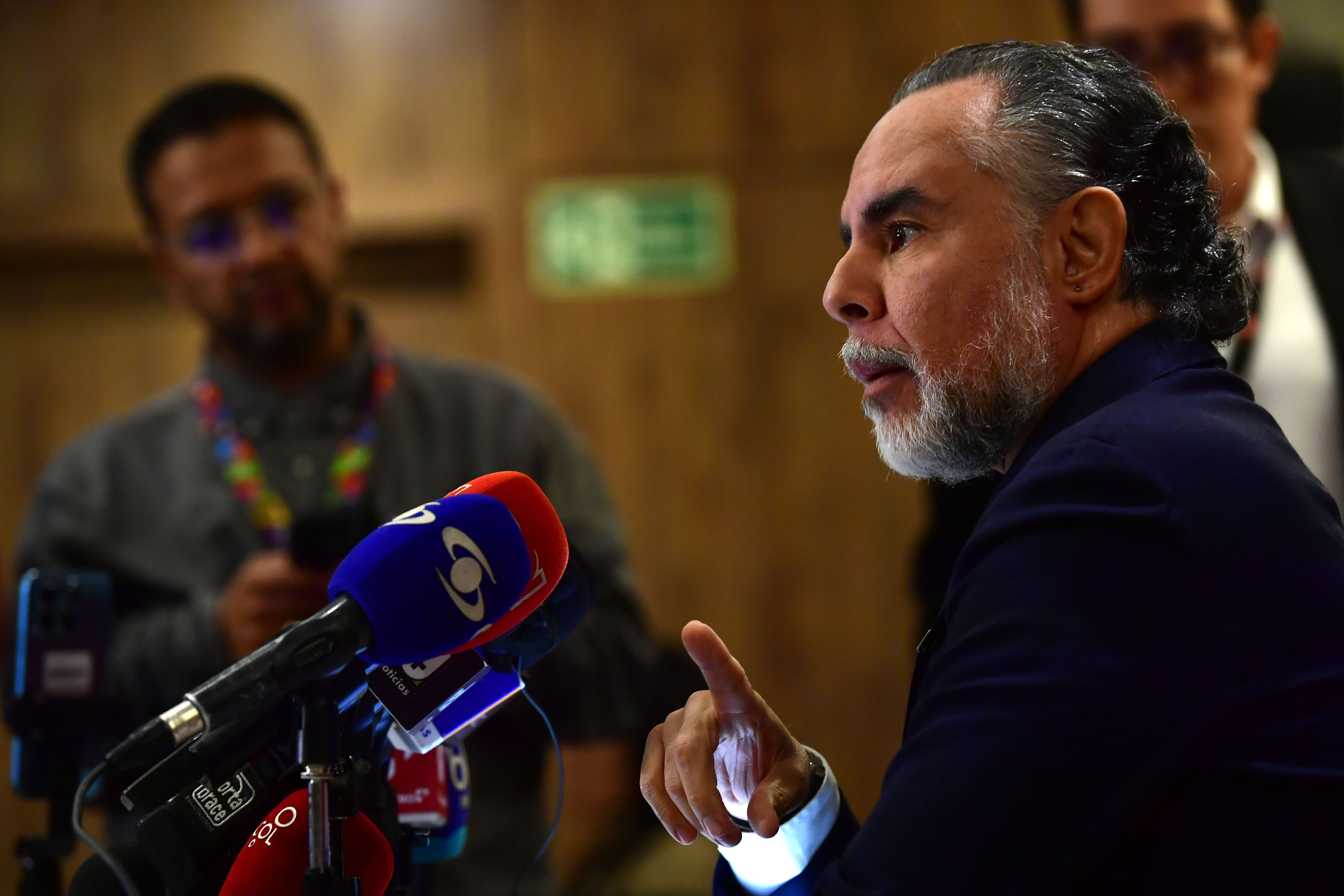 Benedetti asegura que el decreto de salud no reemplazará la reforma en el Congreso