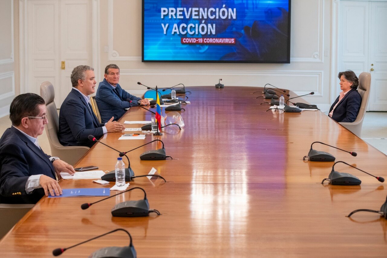 «Ninguna aerolínea está autorizada para vender tiquetes después del 11 de mayo»: Duque