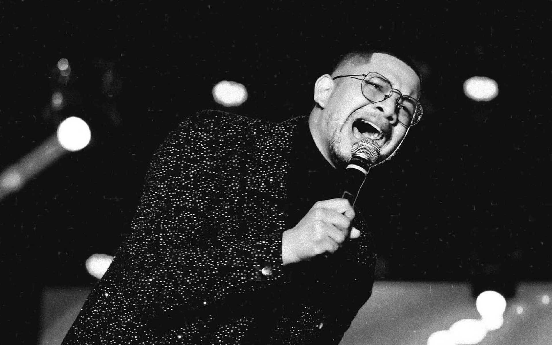 Falleció cantante de góspel en concierto: el momento quedó captado en video