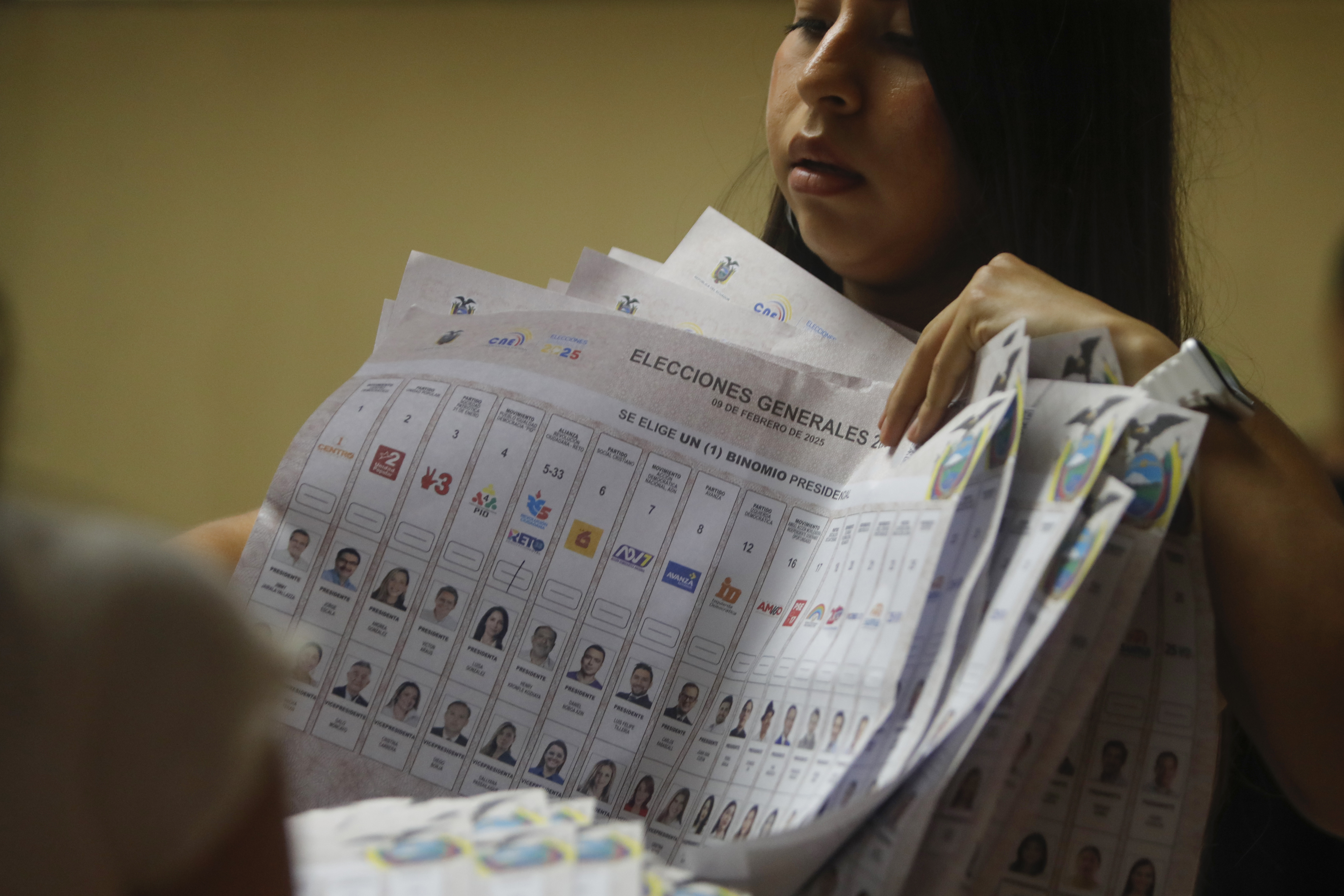 Las lecciones que dejan las elecciones en Ecuador sobre polarización y seguridad
