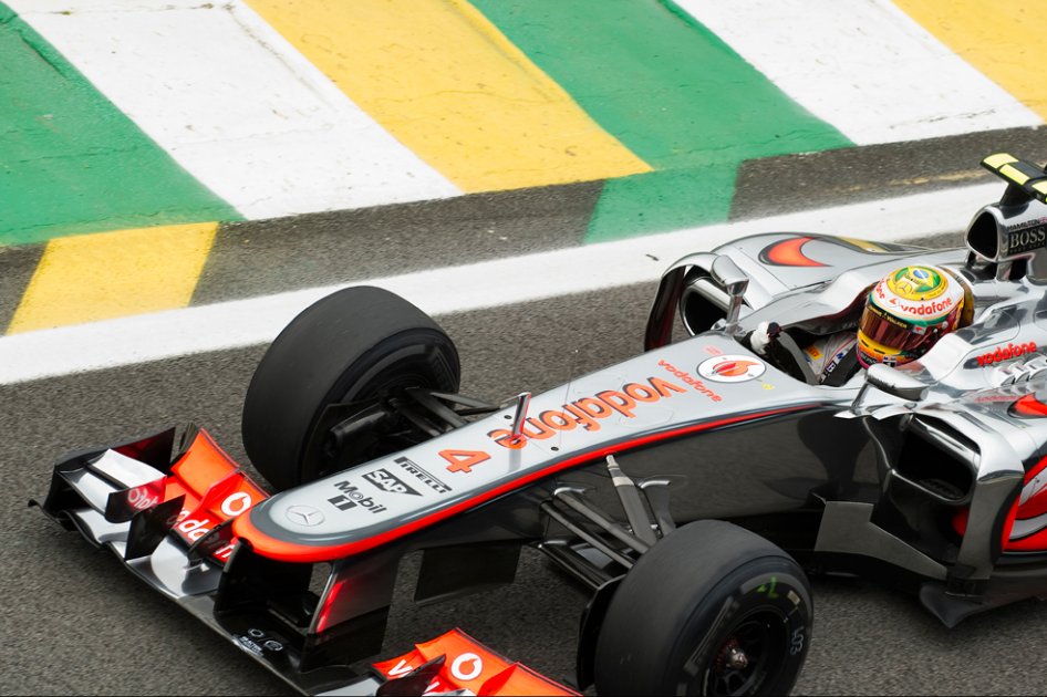 Hamilton logró la última ‘pole’ del año en la F-1