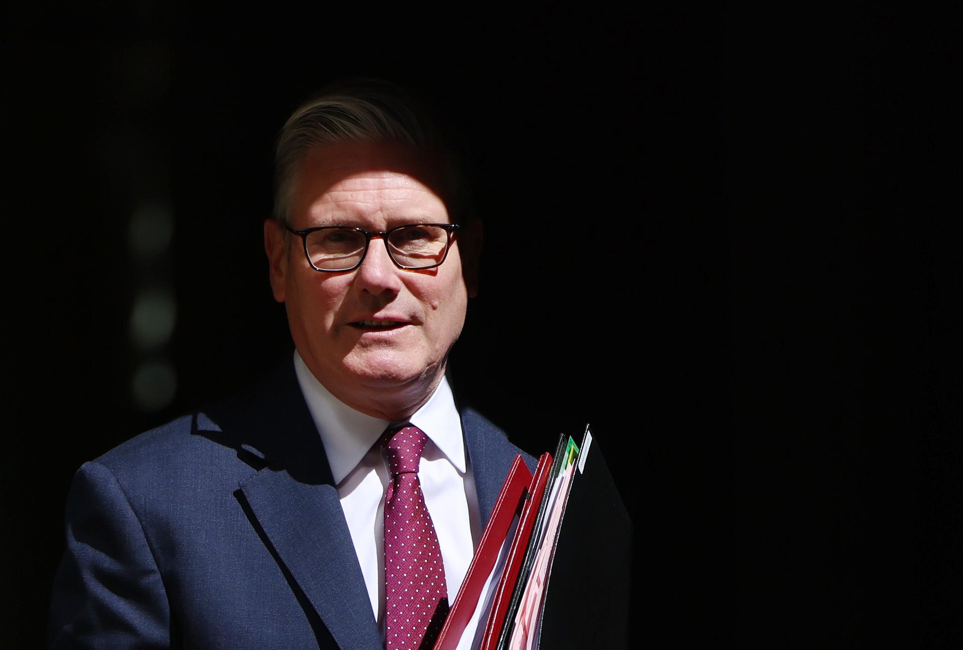 Starmer en la cuerda floja: ¿por qué el Reino Unido vive en una eterna crisis política?