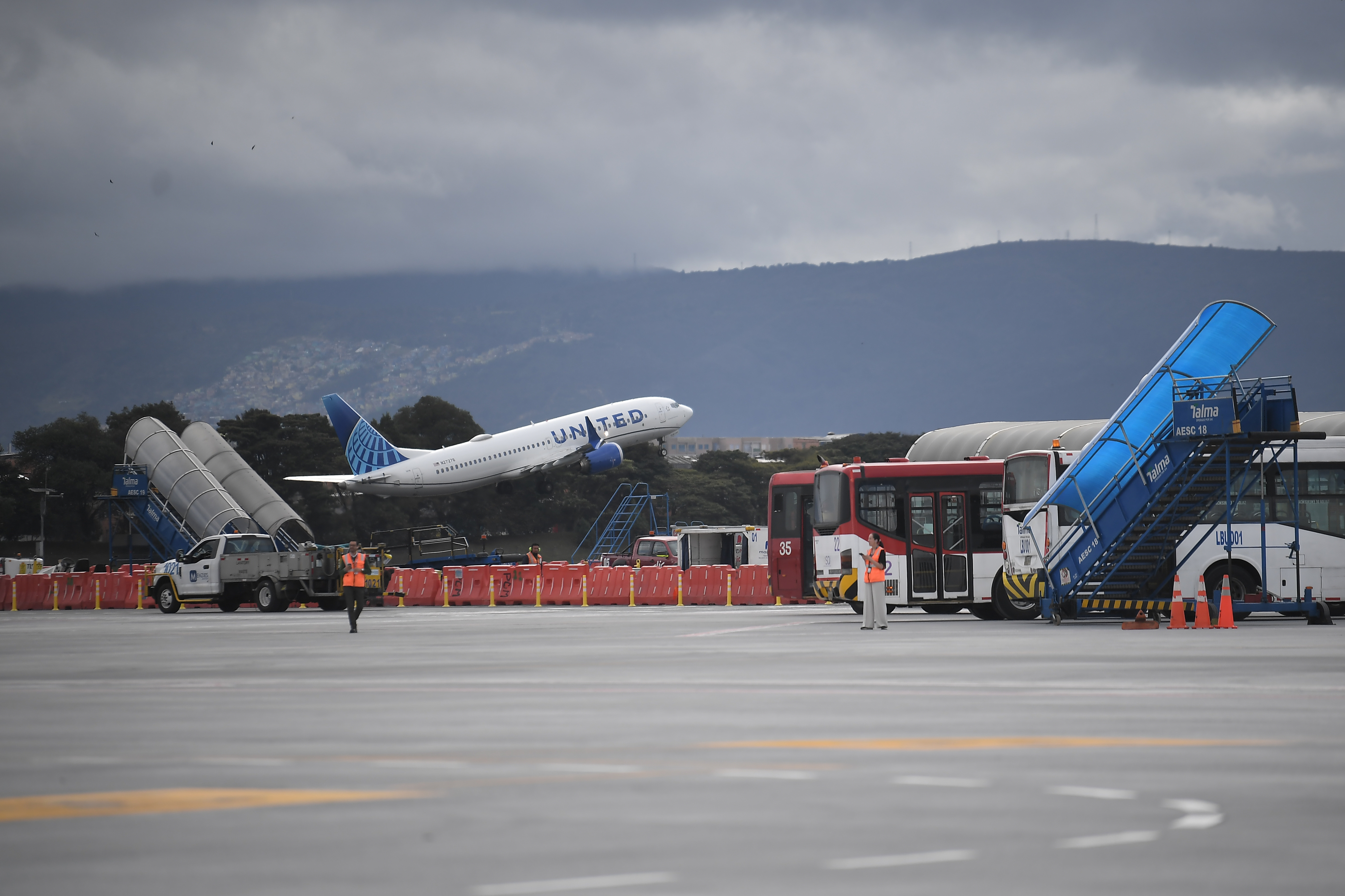El transporte aéreo y férreo marca récord en enero