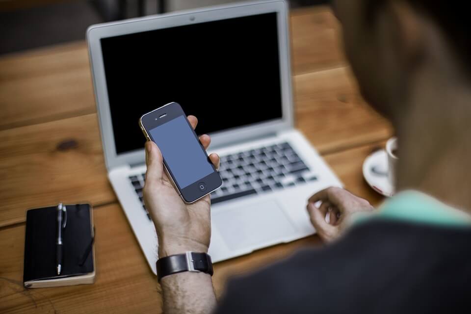 Cada representante a la Cámara deberá pagar su plan de celular de ahora en adelante