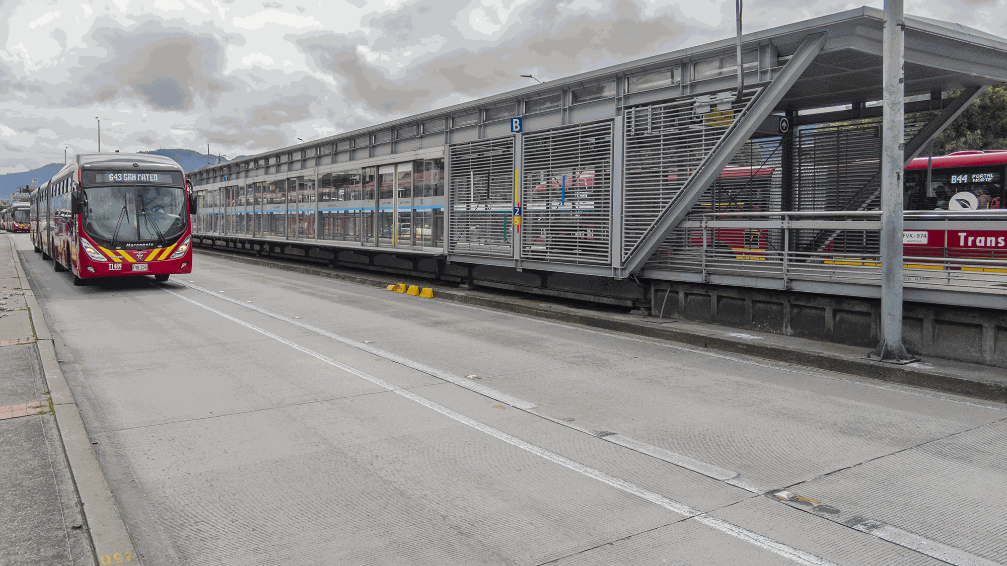 Hombre falleció al interior de una estación de TransMilenio en Suba, norte de Bogotá