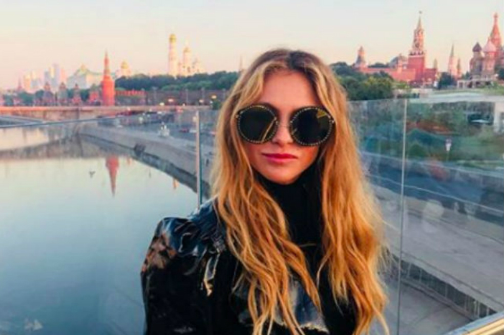 Paulina no ha querido hacer declaraciones al respecto mientras intenta buscar fondos, pero dicen que la falta de dinero la tiene bastante estresada / Twitter