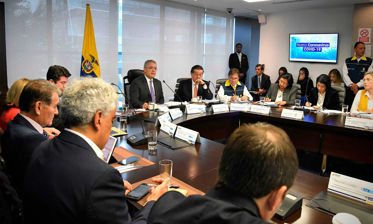El presidente se reunió con las autoridades principales en el puesto de mando unificado (PMU) sobre coronavirus.SIGLea también:Cancelan las llegadas de cruceros a Cartagena por el coronavirus