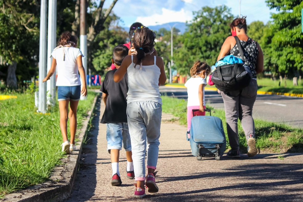 ¿Cómo integrar a migrantes en las ciudades de Latinoamérica en la era COVID?