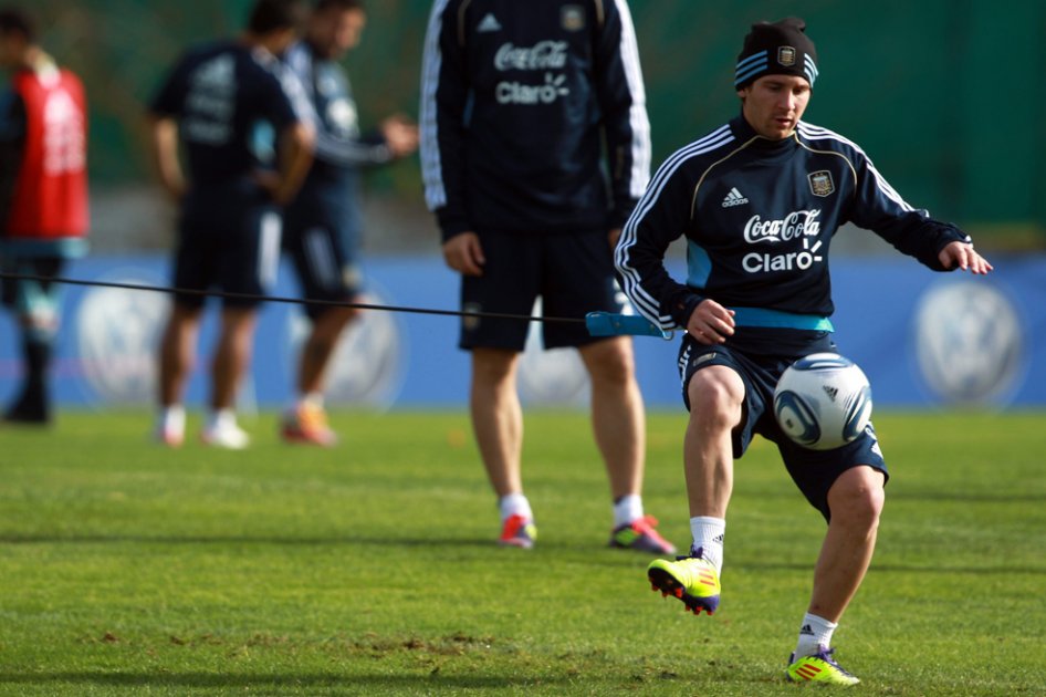 Lionel Messi no será de la partida en el encuentro contra Colombia