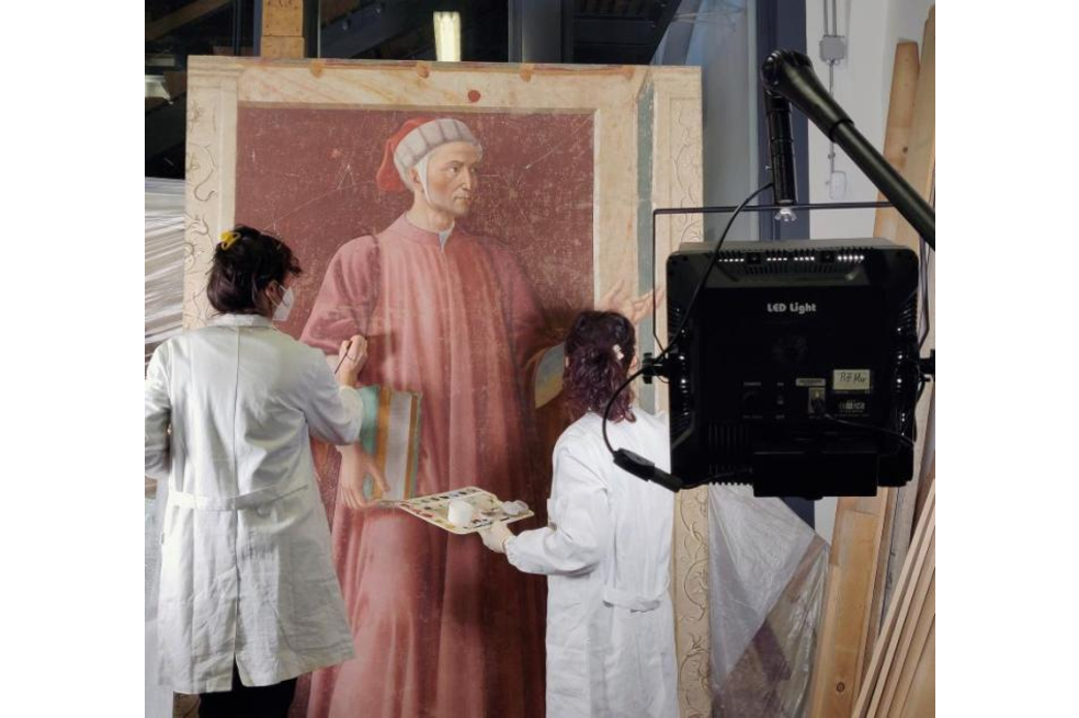 Restauran el retrato más conocido de Dante Alighieri