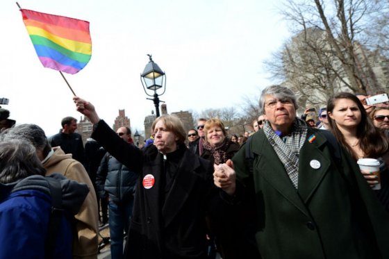 Seis de cada 10 personas apoyan el matrimonio gay en EE.UU.