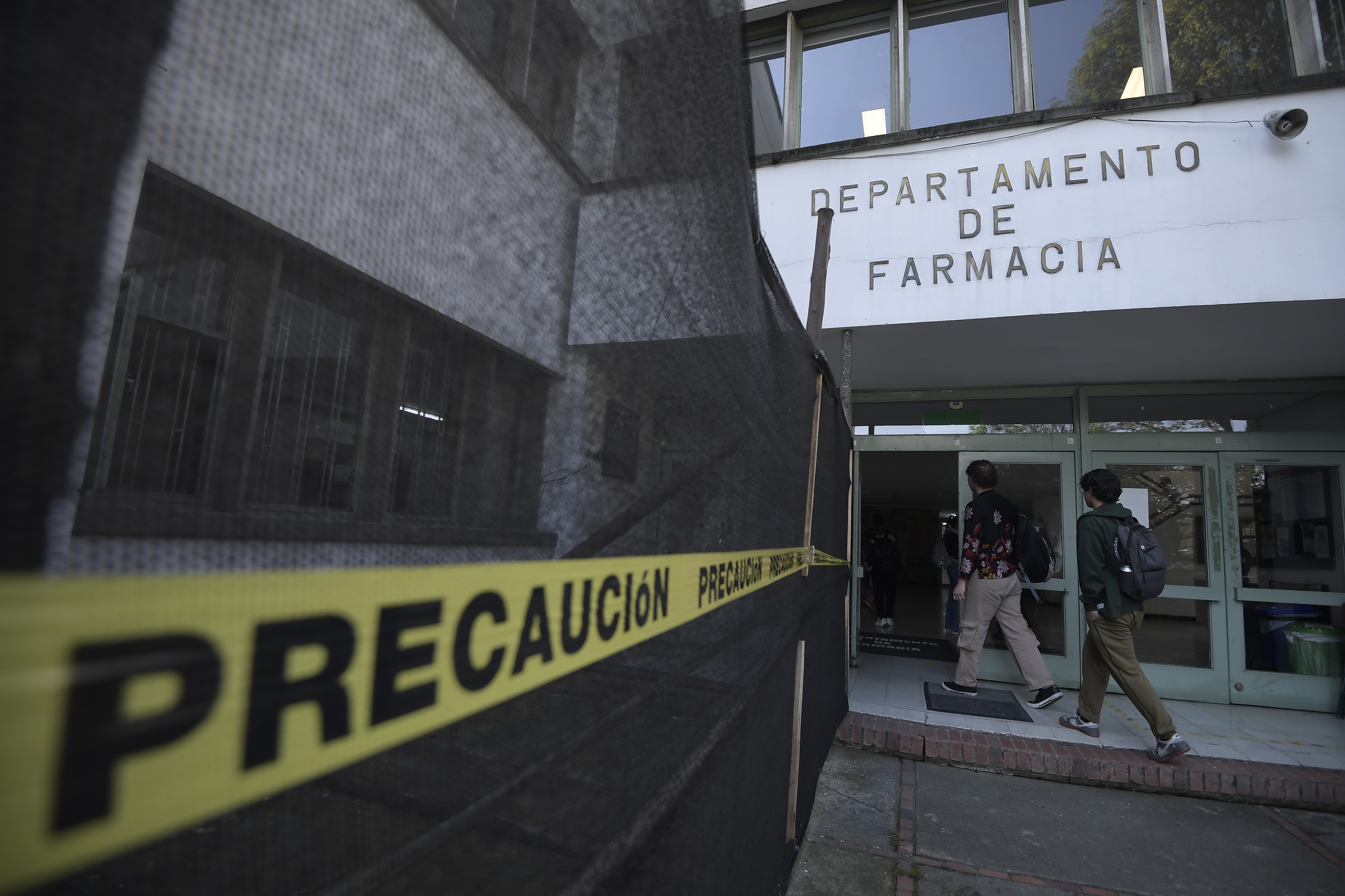 “Farmacia se desangra”: el llamado de los estudiantes de la U. Nacional por una nueva sede